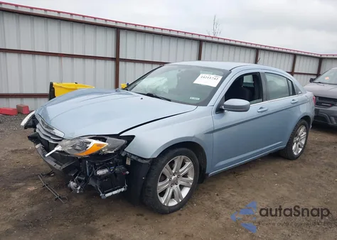 2013 Chrysler 200 Lx из США, поврежденный, VIN 1C3CCBAB2DN671473